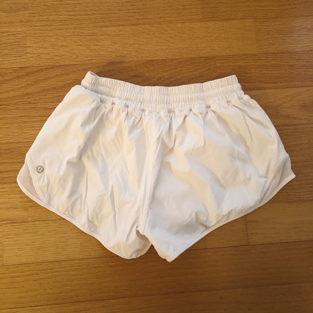 Lululemon Hotty hot shorts